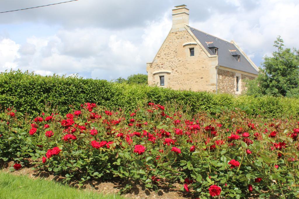 B&B Manoir Du Clos Clin Pleurtuit Exterior photo